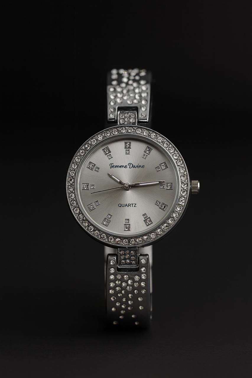 ladies elegant  and fency bracelet watch
