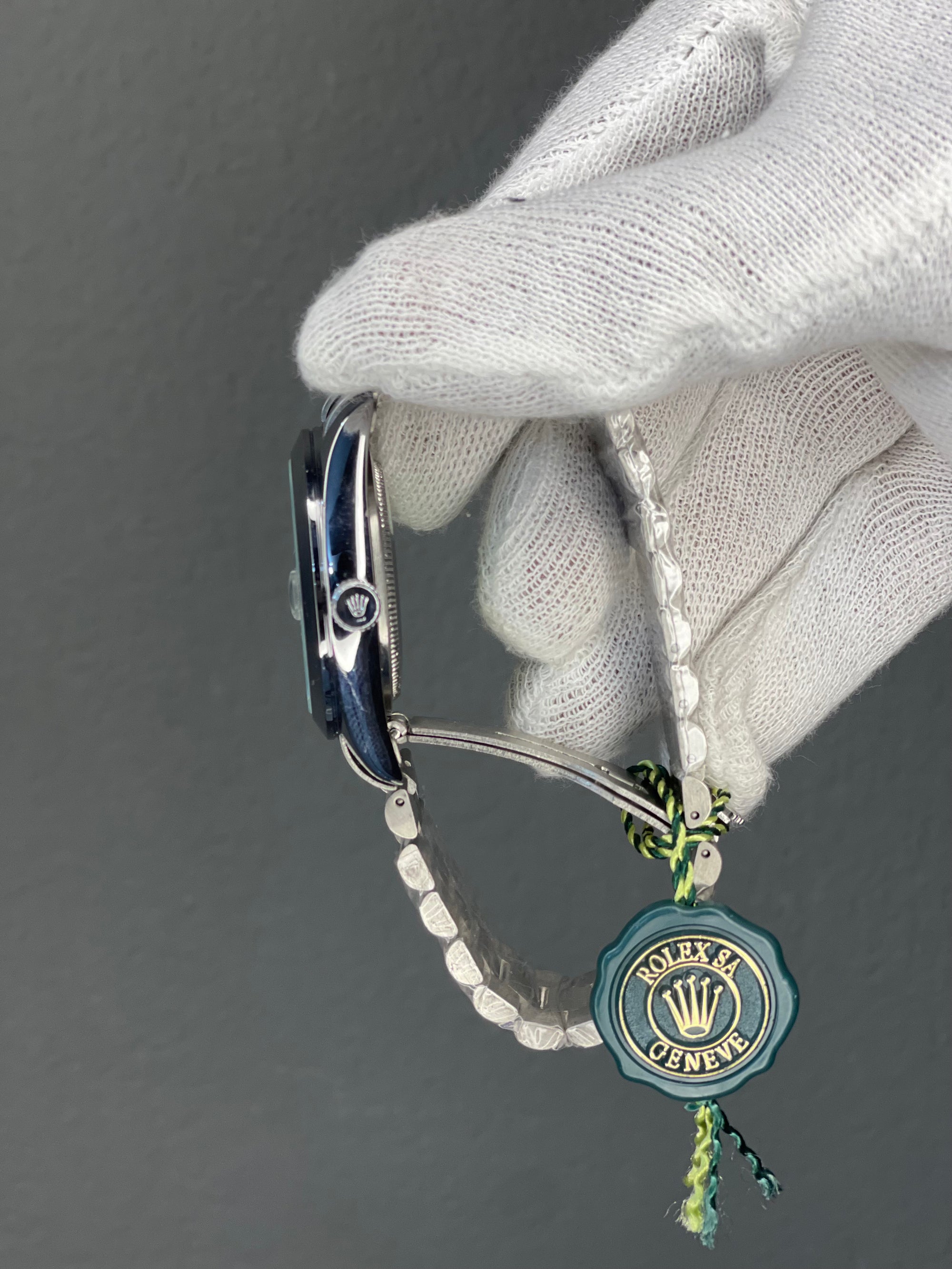 Rolex most premium article in Specfic metallic colour