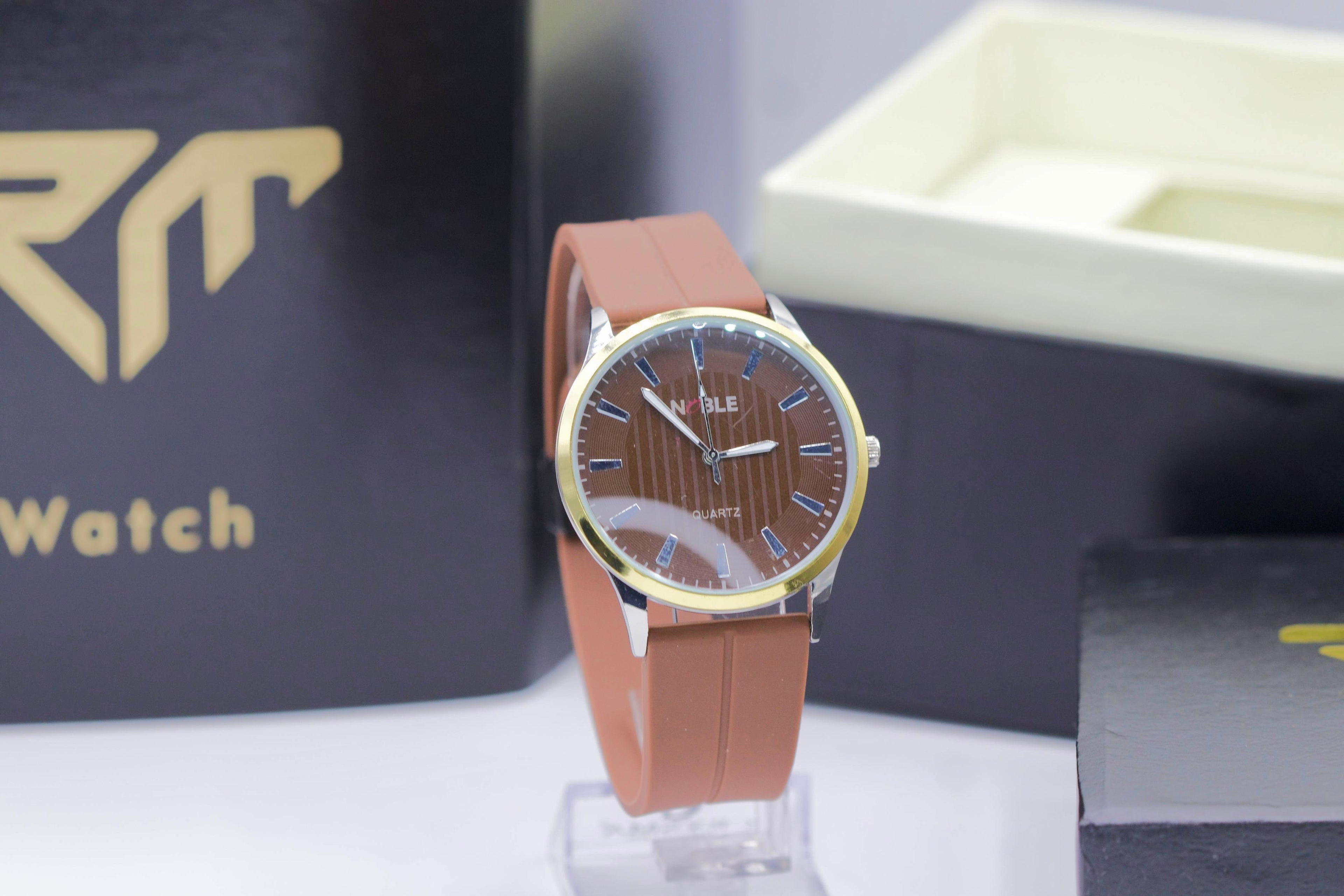 YAZOLE MANS WATCH ELEGANT BRAND LUXURY DIAL