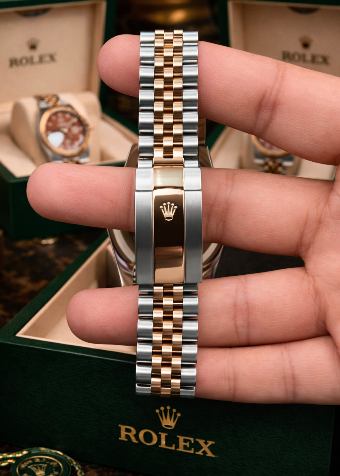 ROLEX  TWO TONE DATEJUST 41 mm . MASTER COPY FULLY AUTOMATIC WITH ROLEX MASTER LOCK AND JUBILEE TWO TONE BRACELET