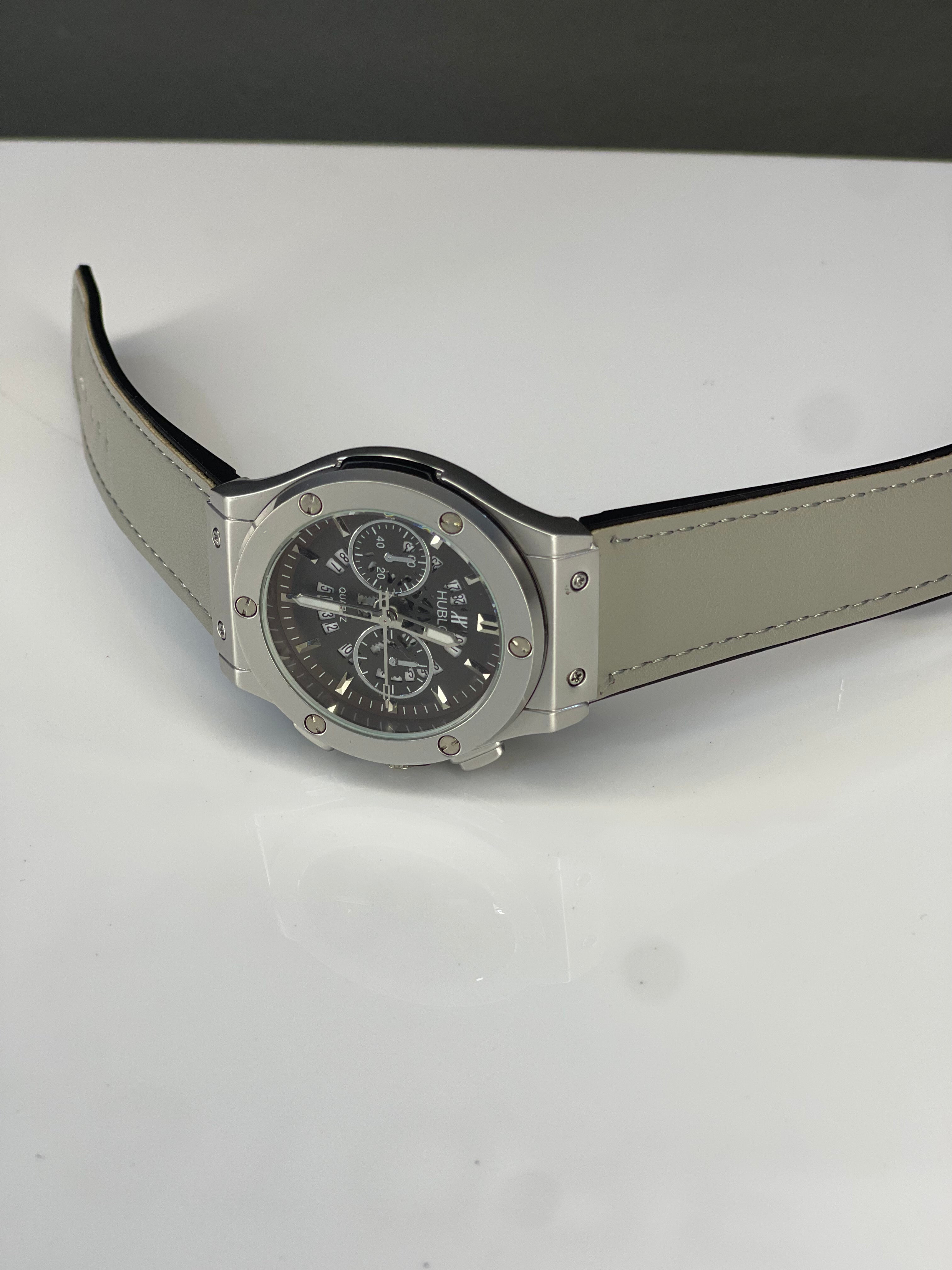 hublot classic fusion skeleton dial and date working with black strap