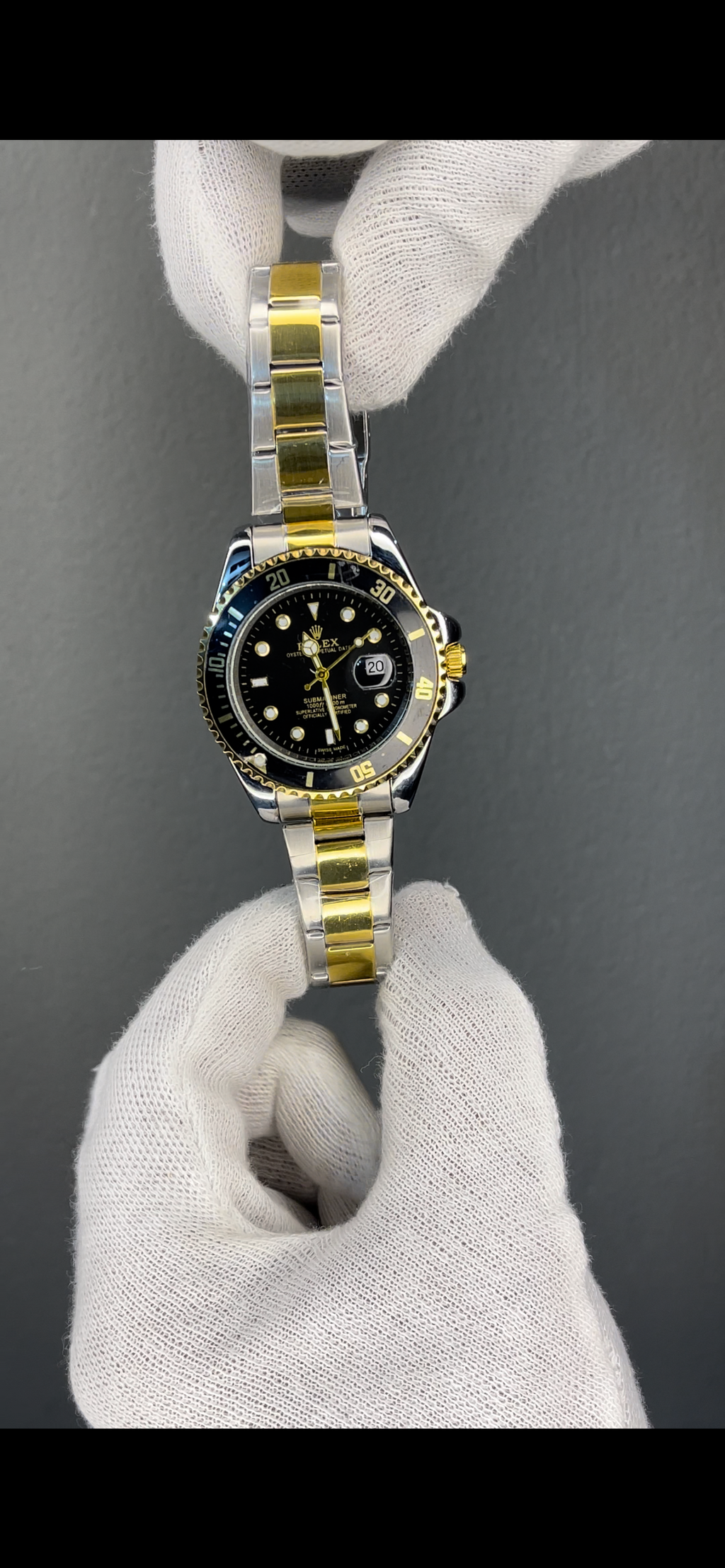 Rolex submariner with rotating dail - Black Golden colour